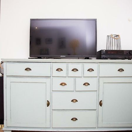 Stunning Sunny & Clean Apt In Artistic Old Jaffa Apartamento Tel Aviv Exterior foto