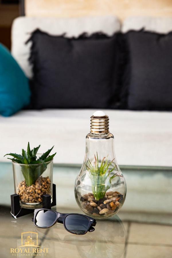 Stunning Sunny & Clean Apt In Artistic Old Jaffa Apartamento Tel Aviv Exterior foto